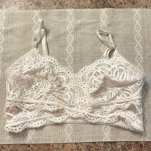 Victoria's Secret Other - Victoria’s Secret Lacey Bralette